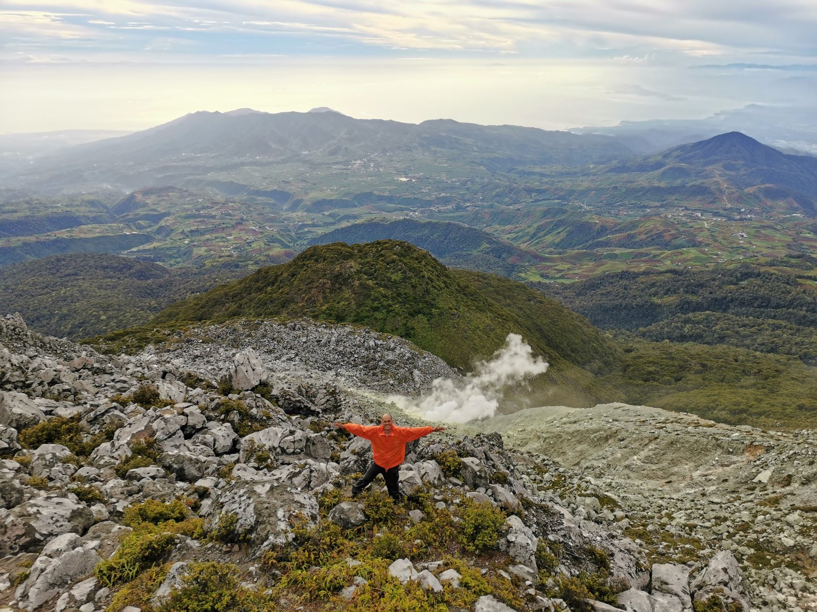 mt. apo sulfur vent