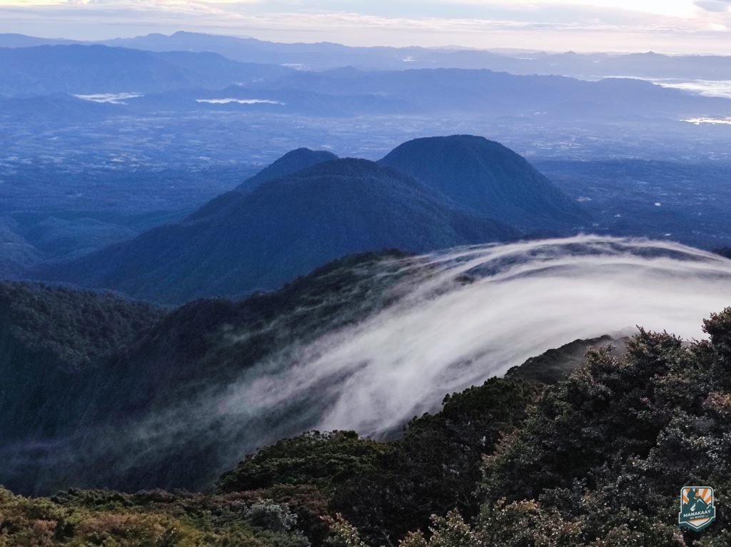 dulang-dulang summit sea of clouds