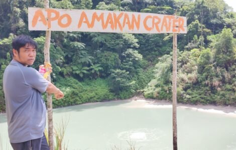 A hiker in Apo Amacan Crater in Mawab Davao de Oro