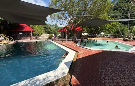 Toyozu hot spring resort nabunturan swimming pool. visited by Manakaay ug Bukid.