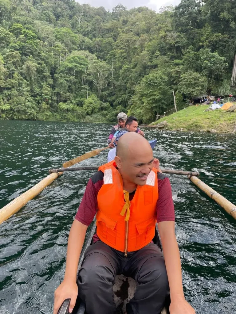 Lake Holon South Cotabato crater boat riding to the hot spring, cold spring and outlet.