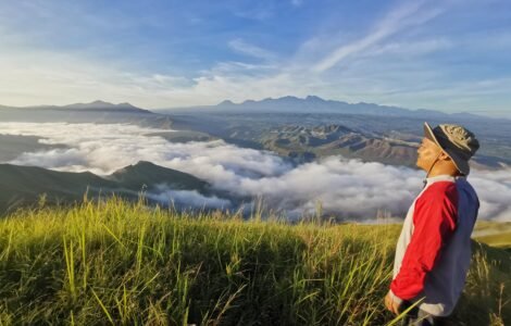 Mt. Kulago Impasugong Bukidnon sea of clouds and sunrise at peak. Visited by Manakaay ug Bukid.