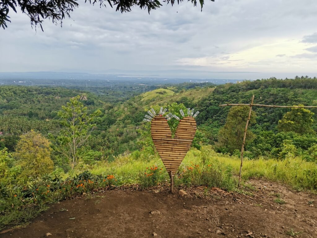 Heart shaped signage at Viper Peak beautiful landscape and love of mountains. Visited by Manakaay.
