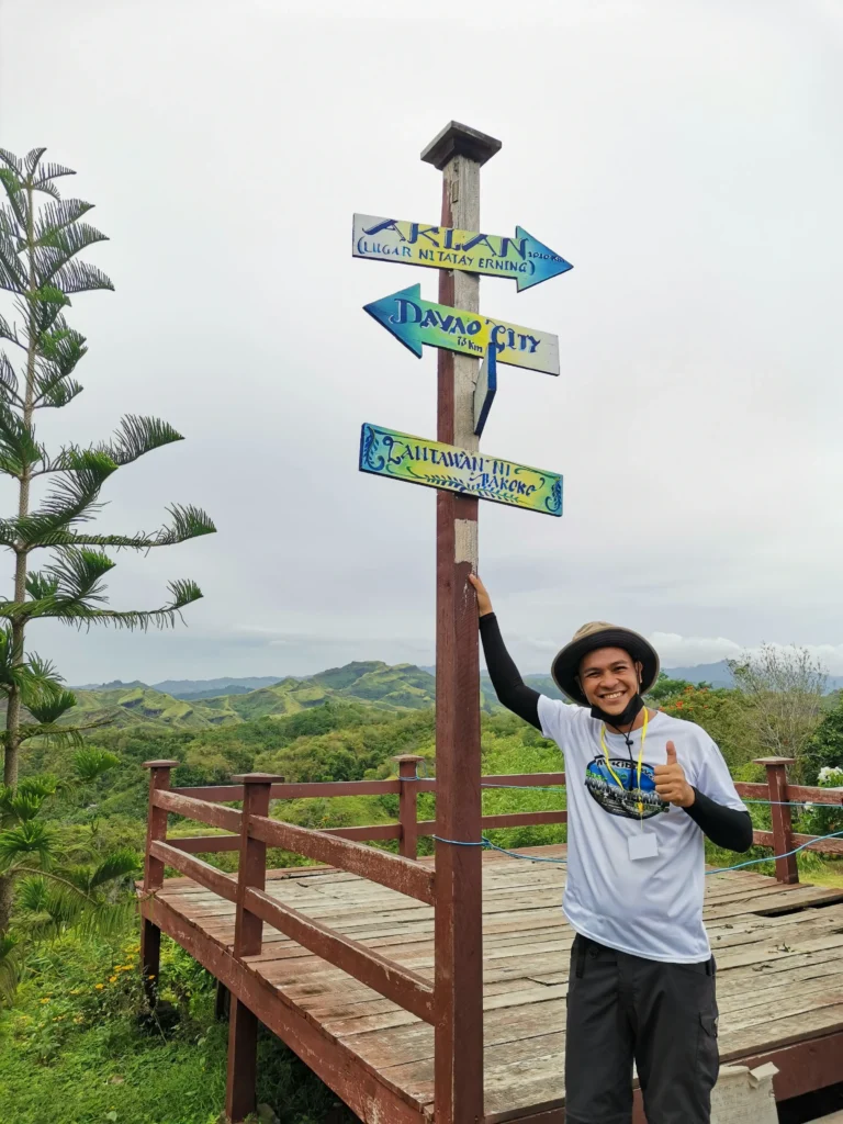 Mt. Megatong Sto. Tomas Davao del Norte Lantawan de Bakoko jumpoff area and orientation. Trail guide by Manakaay ug Bukid.