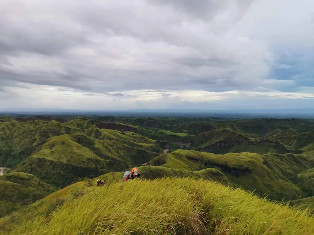 Mt. Megatong Sto. Tomas Davao del Norte grasslands and open trail. Hiking by Manakaay ug Bukid.
