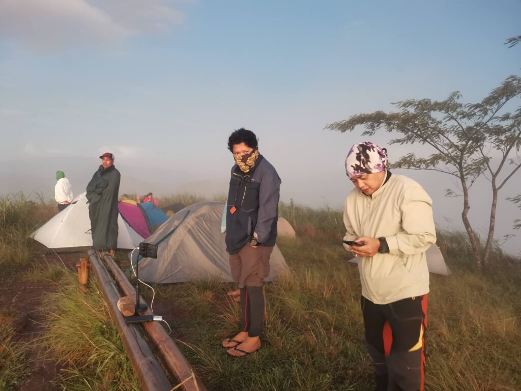 Mt. Alig Dagumbaan Maramag Bukidnon cold foggy morning covered in sea of clouds.