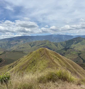 Panimahawa Ridge Impasug-ong Bukidnon trail to other ridge view of Impasug-ong ridges