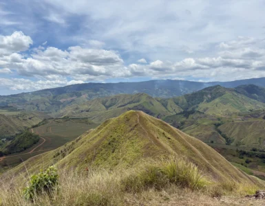 Panimahawa Ridge Impasug-ong Bukidnon trail to other ridge view of Impasug-ong ridges