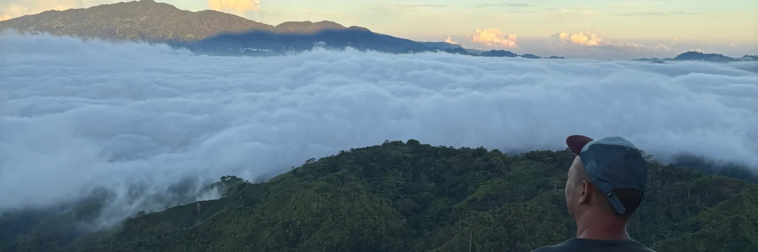 mt pinan-panan maragusan davao de oro early morning sunrise view of sea of clouds and mountain range