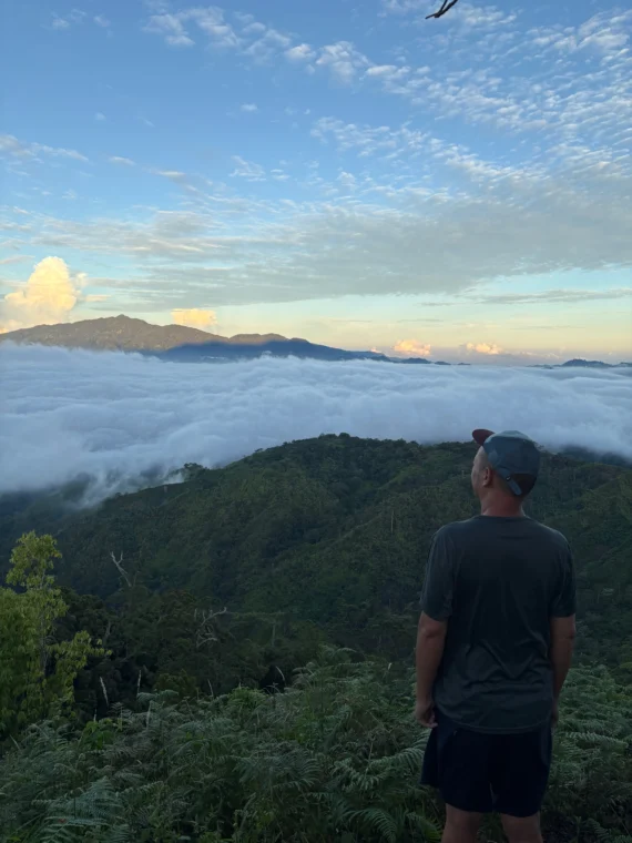mt pinan-panan maragusan davao de oro early morning sunrise view of sea of clouds and mountain range
