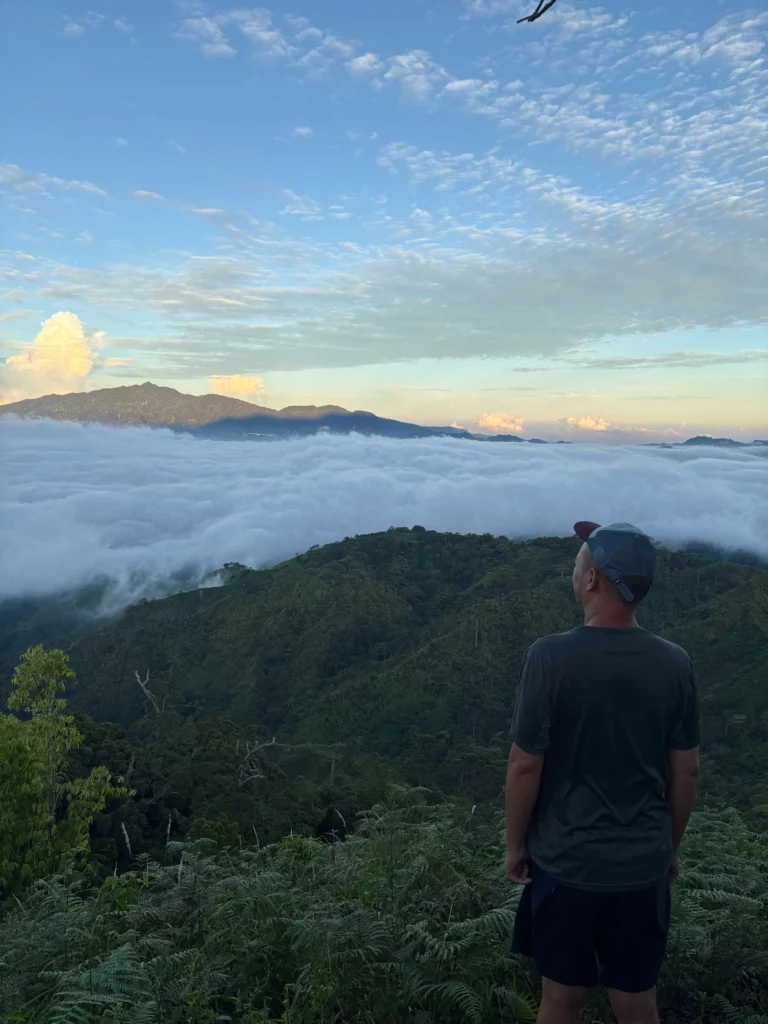mt pinan-panan maragusan davao de oro early morning sunrise view of sea of clouds and mountain range
