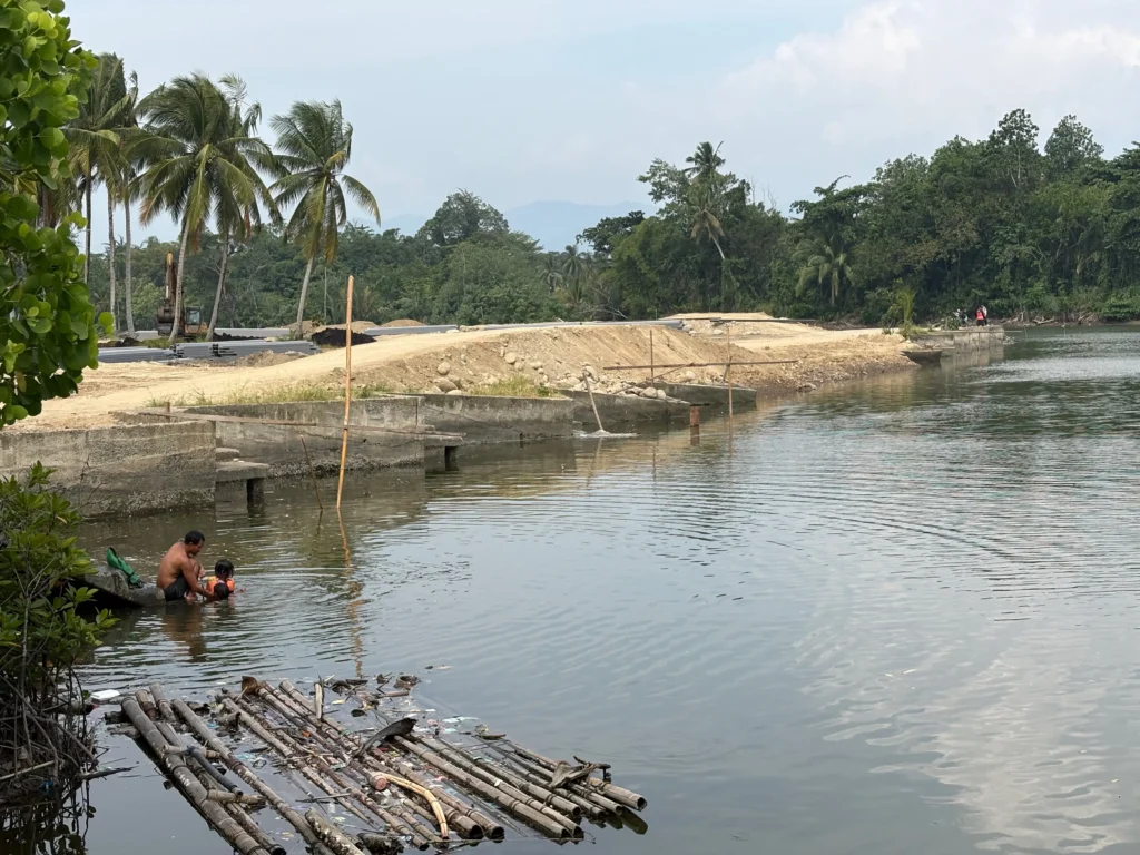 Nabintad River Park in Madaum, Tagum Davao del Norte undergoing construction in the neighborhood
